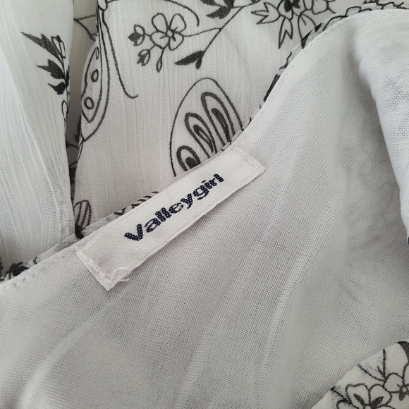 Valleygirl Butterfly Top - Picture 8 of 8